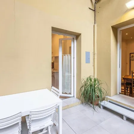 La Casa Dei Fiori, By Short Holidays 公寓 *