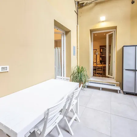 公寓 La Casa Dei Fiori, By Short Holidays