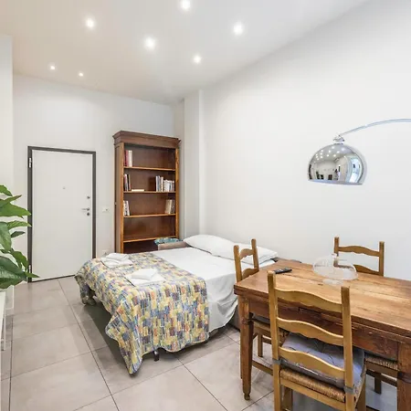 La Casa Dei Fiori, By Short Holidays Apartamento *
